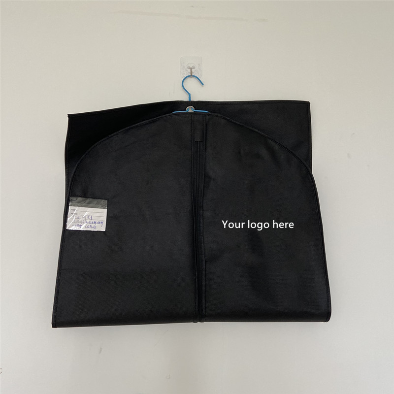 43'' Nonwoven Suit Cover